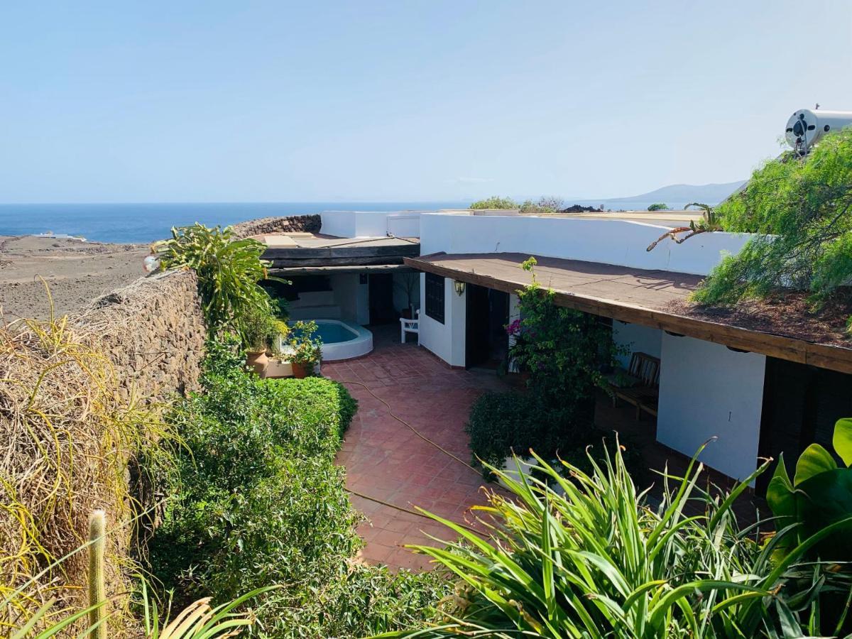 Beautiful 3-Bed Vacation House In Mácher 外观 照片