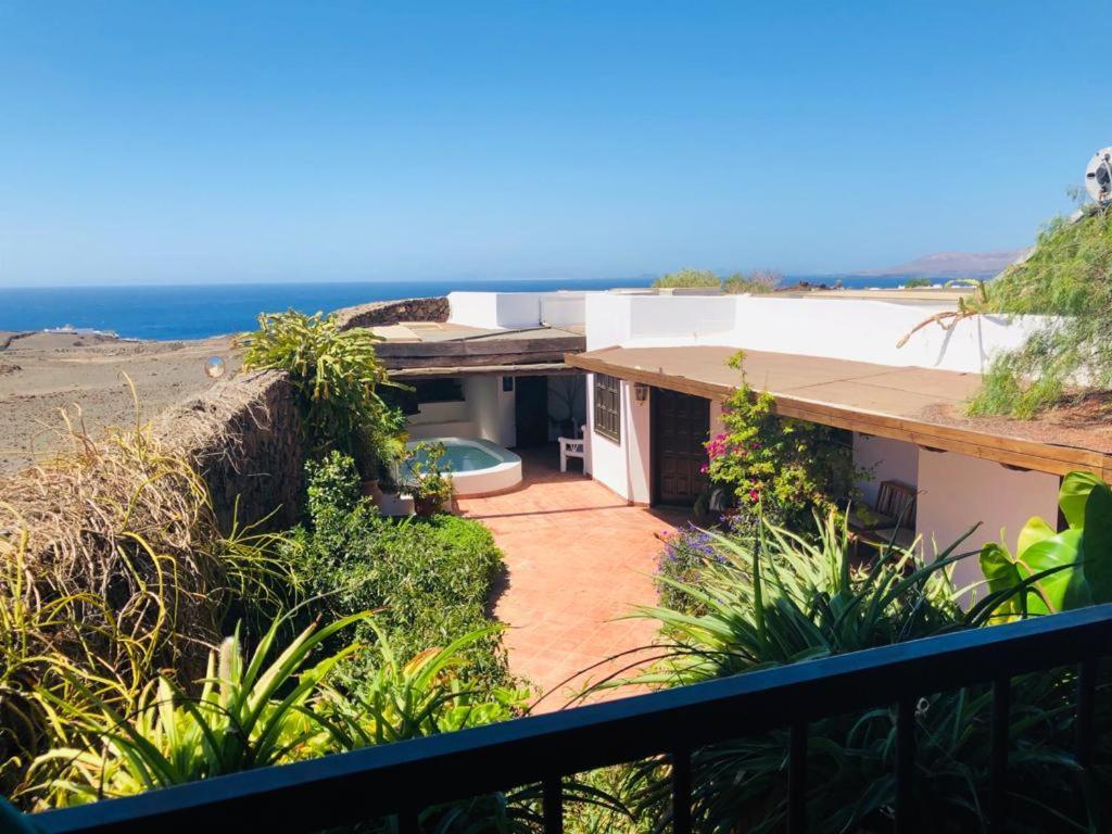 Beautiful 3-Bed Vacation House In Mácher 外观 照片