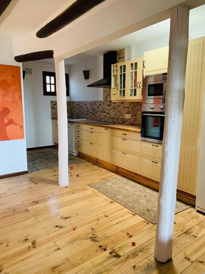 Beautiful 3-Bed Vacation House In Mácher 外观 照片